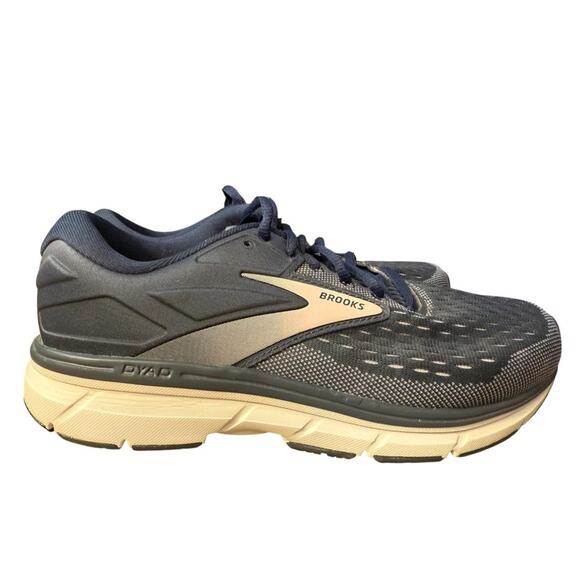 Brooks Shoes - Brooks Dyad II Running Shoes Women size 8.5 Wide EUC